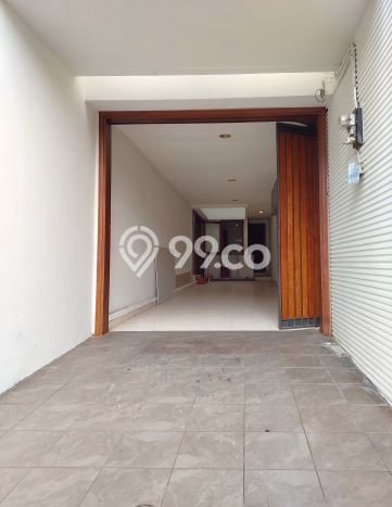 Dijual Rumah Mewah Exclusive di Lebak Bulus, Jakarta Selatan Dijual Rumah Mewah Exclusive di Lebak Bulus, Jakarta Selatan