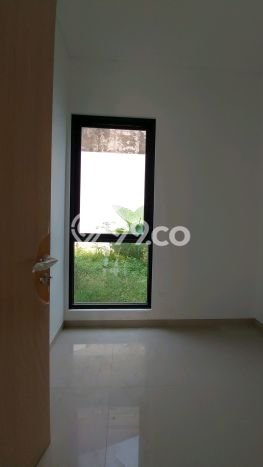 For Sale Rumah 3 Kamar Lokasi Ideal Bagus dan Strategis di Cinere For Sale Rumah 3 Kamar Lokasi Ideal Bagus dan Strategis di Cinere