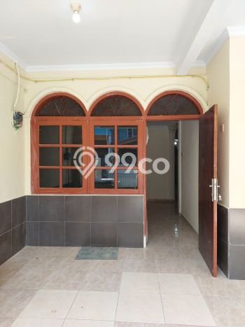 DIJUAL CEPAT! Rumah Asri di Beji, Depok, Luas 111m² Bangunan 160m² BISA KPR! DIJUAL CEPAT! Rumah Asri di Beji, Depok, Luas 111m² Bangunan 160m² BISA KPR!