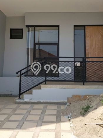 For Sale Rumah 3 Kamar Lokasi Ideal Bagus dan Strategis di Cinere For Sale Rumah 3 Kamar Lokasi Ideal Bagus dan Strategis di Cinere