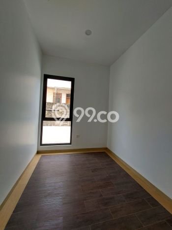For Sale Rumah 3 Kamar Lokasi Ideal Bagus dan Strategis di Cinere For Sale Rumah 3 Kamar Lokasi Ideal Bagus dan Strategis di Cinere