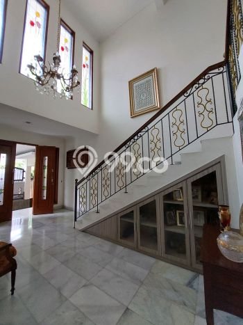 Jual Rumah Murah Meriah Cinere Punya 4 Kamar & LT 198m2 Jual Rumah Murah Meriah Cinere Punya 4 Kamar & LT 198m2