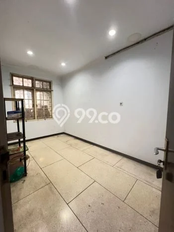 Rumah Sewa Jakarta Barat LT 120m2 LB 200m2 Area Tanjung Duren Rumah Sewa Jakarta Barat LT 120m2 LB 200m2 Area Tanjung Duren