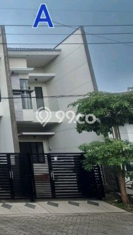 For Sale Hunian Rumah Terawat 3 Kamar di Mulyosari, Surabaya For Sale Hunian Rumah Terawat 3 Kamar di Mulyosari, Surabaya