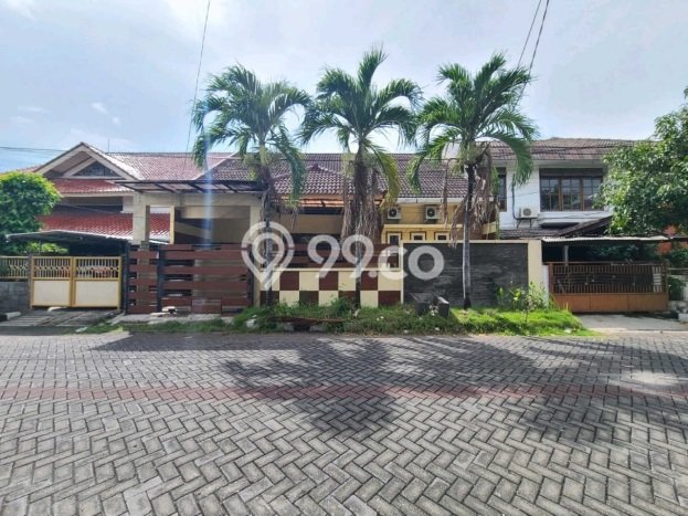 Hunian Elit LB 220m2 Siap Huni Desain Elegan di Mulyosari, Surabaya Hunian Elit LB 220m2 Siap Huni Desain Elegan di Mulyosari, Surabaya