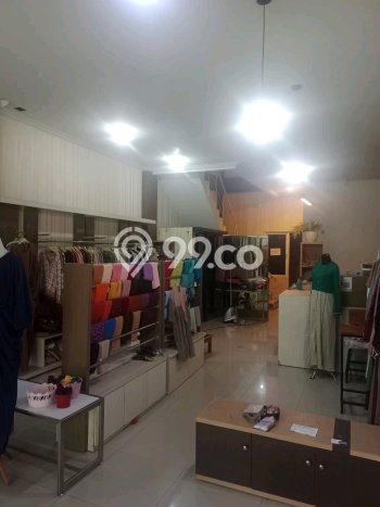 Disewakan Ruko di Pusat Kota Surabaya Ramai Strategis Disewakan Ruko di Pusat Kota Surabaya Ramai Strategis
