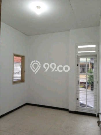 Rumah Mewah Siap Huni LT 225m2 di Jambangan, Surabaya Rumah Mewah Siap Huni LT 225m2 di Jambangan, Surabaya