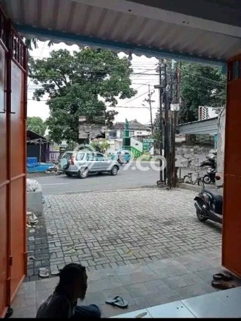 Ruko untuk Disewa di Pusat Surabaya Luas Bangunan 81m2 Ruko untuk Disewa di Pusat Surabaya Luas Bangunan 81m2