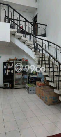 Dijual Rumah Premium dengan Fasilitas Sekitar Komplit di Tenggilis Mejoyo, Surabaya Dijual Rumah Premium dengan Fasilitas Sekitar Komplit di Tenggilis Mejoyo, Surabaya
