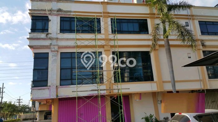 Lokasi Strategis! Dijual Ruko Bisnis di Rungkut, Surabaya Kondisi Baik Lokasi Strategis! Dijual Ruko Bisnis di Rungkut, Surabaya Kondisi Baik