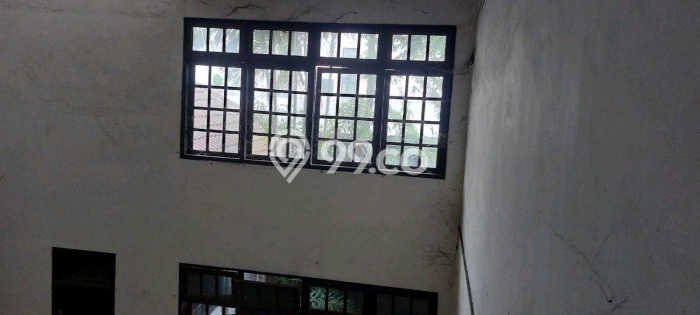 Dijual Rumah Premium dengan Fasilitas Sekitar Komplit di Tenggilis Mejoyo, Surabaya Dijual Rumah Premium dengan Fasilitas Sekitar Komplit di Tenggilis Mejoyo, Surabaya