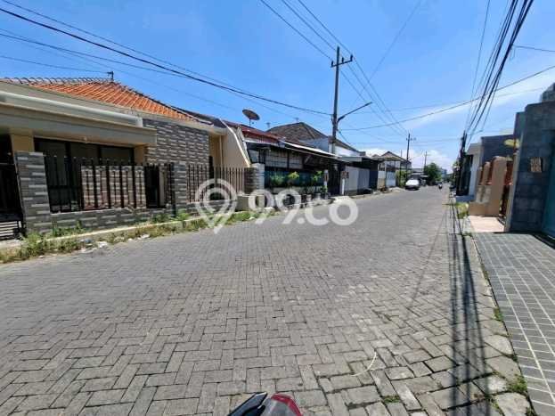 Jual Rumah Strategis Bagus Punya 3 KT di Tambaksari Surabaya SHM Jual Rumah Strategis Bagus Punya 3 KT di Tambaksari Surabaya SHM
