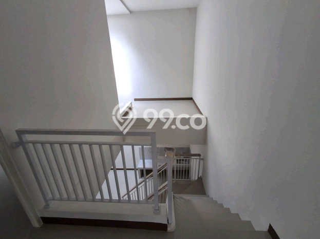 Jual Rumah Bagus Siap Huni LB 125m2 di Wiyung, Surabaya Jual Rumah Bagus Siap Huni LB 125m2 di Wiyung, Surabaya