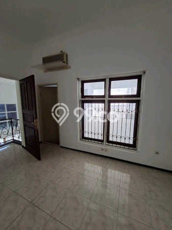 Dijual Rumah Eksklusif 3 KT di Nginden, Surabaya Dijual Rumah Eksklusif 3 KT di Nginden, Surabaya