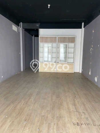 Unit Ruko Dijual di Surabaya LT 75m2 & LB 300m2 Unit Ruko Dijual di Surabaya LT 75m2 & LB 300m2