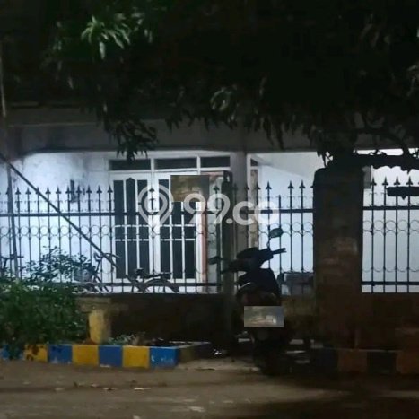 Rumah Strategis Modern Lb 100m2 di Rungkut, Surabaya Rumah Strategis Modern Lb 100m2 di Rungkut, Surabaya