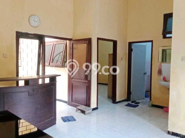 Rumah Luas Asri 4 KT Siap Pakai di Kutisari Surabaya Rumah Luas Asri 4 KT Siap Pakai di Kutisari Surabaya