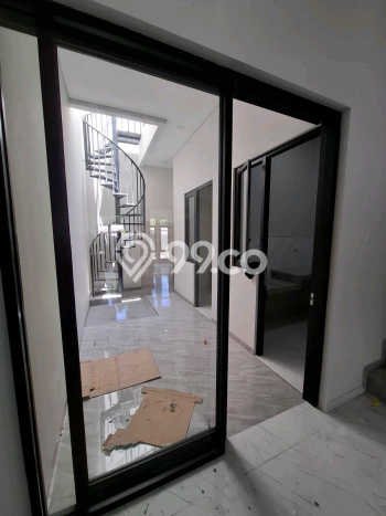Rumah Modern Minimalis 3 KT Siap Huni di Tenggilis Mejoyo Rumah Modern Minimalis 3 KT Siap Huni di Tenggilis Mejoyo
