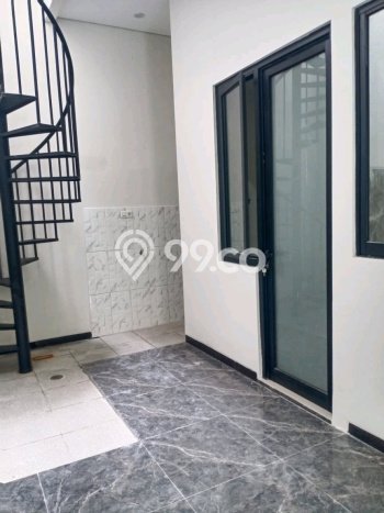 Rumah Strategis Minimalis Lb 160m2 di Mulyorejo, Surabaya Rumah Strategis Minimalis Lb 160m2 di Mulyorejo, Surabaya