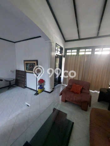 Jual Rumah Mewah Elegan Dengan View Eksklusif di Pondok Tjandra, Sidoarjo Jual Rumah Mewah Elegan Dengan View Eksklusif di Pondok Tjandra, Sidoarjo