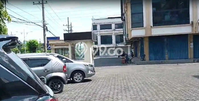 Unit Ruko Dijual di Rungkut Surabaya Luas Bangunan 225m2 Unit Ruko Dijual di Rungkut Surabaya Luas Bangunan 225m2