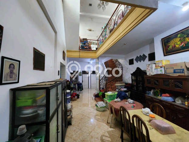 Rumah Luxury Modern Tanpa Renovasi di Kendangsari Surabaya Rumah Luxury Modern Tanpa Renovasi di Kendangsari Surabaya
