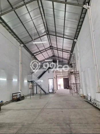 Gudang Dijual Lokasi Emas di Taman Luas 700m2 Gudang Dijual Lokasi Emas di Taman Luas 700m2