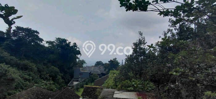 AREA PREMIUM! Vila Kawasan Prigen, Luas 208m2m², Pemandangan Menarik di area AREA PREMIUM! Vila Kawasan Prigen, Luas 208m2m², Pemandangan Menarik di area