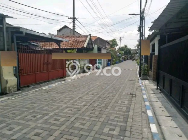 Unit Kost Dijual di Kawasan Wonocolo Surabaya dengan 8 KT Unit Kost Dijual di Kawasan Wonocolo Surabaya dengan 8 KT