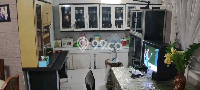 Hunian Cantik Modern Lb 102m2 di Gubeng, Surabaya Hunian Cantik Modern Lb 102m2 di Gubeng, Surabaya