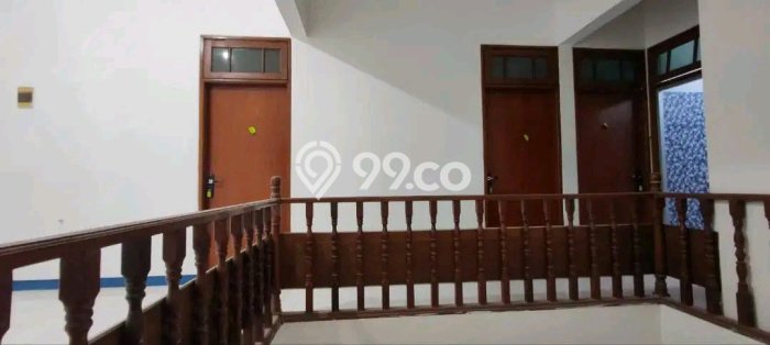 Jarang Ada! Rumah Sewa 6 Kamar Bagus Siap Huni Semolowaru Jarang Ada! Rumah Sewa 6 Kamar Bagus Siap Huni Semolowaru