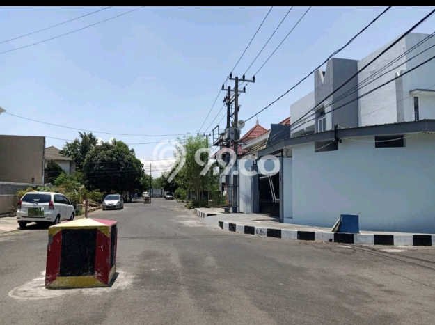 Rumah Luxury Modern Tanpa Renovasi di Nginden Surabaya Rumah Luxury Modern Tanpa Renovasi di Nginden Surabaya
