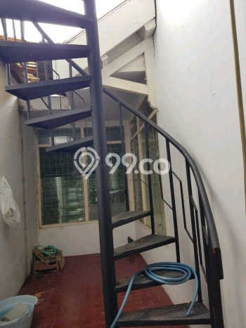 Sewa Rumah Harga Terjangkau di Nginden Surabaya Punya 4 Kamar Tidur Sewa Rumah Harga Terjangkau di Nginden Surabaya Punya 4 Kamar Tidur