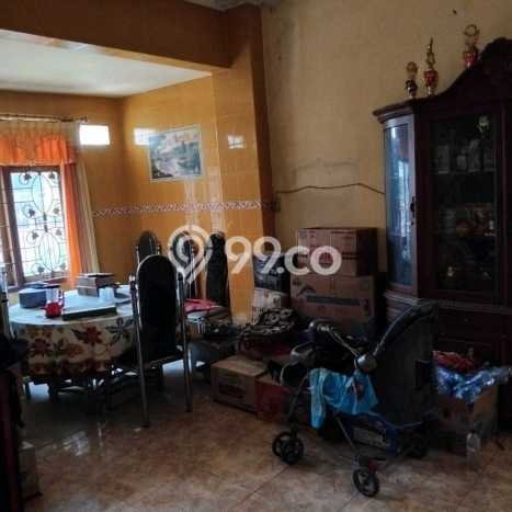 For Sale Hunian Rumah Terawat 4 Kamar di Kendangsari, Surabaya For Sale Hunian Rumah Terawat 4 Kamar di Kendangsari, Surabaya