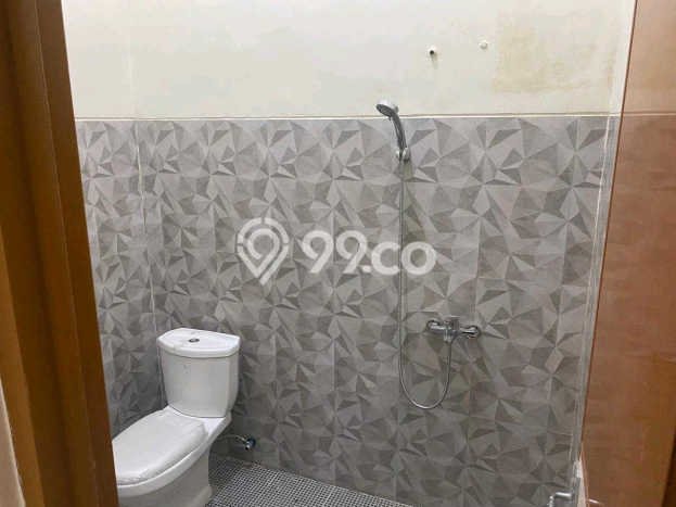 Dijual Cepat Rumah Bagus Siap Huni LB 130m2 di Rungkut, Surabaya Dijual Cepat Rumah Bagus Siap Huni LB 130m2 di Rungkut, Surabaya