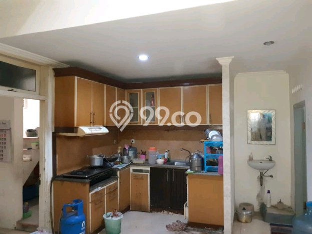 Rumah Modern Cantik 8 Kamar Siap Huni di Tenggilis Mejoyo Rumah Modern Cantik 8 Kamar Siap Huni di Tenggilis Mejoyo