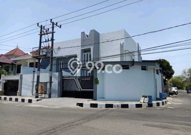 Rumah Luxury Modern Tanpa Renovasi di Nginden Surabaya Rumah Luxury Modern Tanpa Renovasi di Nginden Surabaya