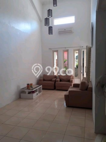 Rumah Modern Cantik 8 Kamar Siap Huni di Tenggilis Mejoyo Rumah Modern Cantik 8 Kamar Siap Huni di Tenggilis Mejoyo