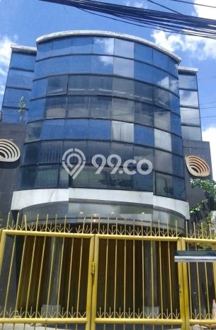 Unit Ruko disewakan di Gubeng Surabaya dengan LT 300m2 / LB 750m2 Unit Ruko disewakan di Gubeng Surabaya dengan LT 300m2 / LB 750m2