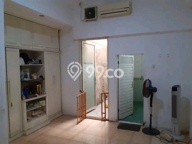 Rumah Modern Cantik 8 Kamar Siap Huni di Tenggilis Mejoyo Rumah Modern Cantik 8 Kamar Siap Huni di Tenggilis Mejoyo