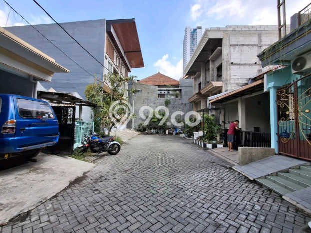 Jual Rumah Bagus Siap Huni LB 125m2 di Wiyung, Surabaya Jual Rumah Bagus Siap Huni LB 125m2 di Wiyung, Surabaya