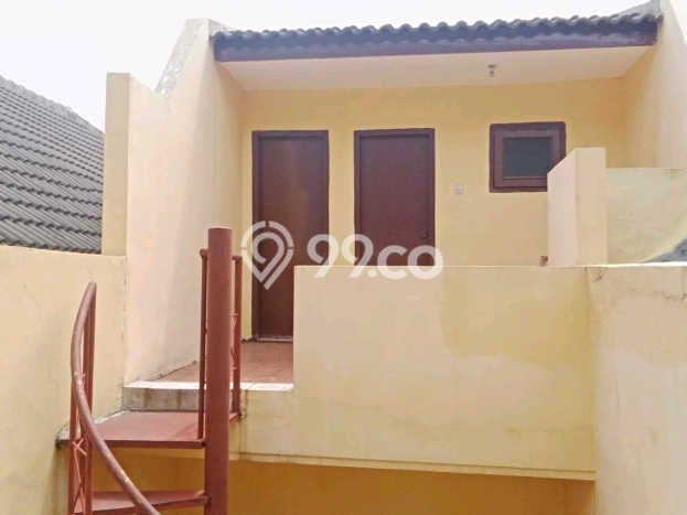Rumah Luas Asri 4 KT Siap Pakai di Kutisari Surabaya Rumah Luas Asri 4 KT Siap Pakai di Kutisari Surabaya