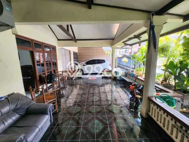 Rumah Luxury Modern Tanpa Renovasi di Kendangsari Surabaya Rumah Luxury Modern Tanpa Renovasi di Kendangsari Surabaya