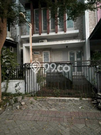 Rumah Luas Asri 3 KT Siap Huni di Wonorejo Surabaya Rumah Luas Asri 3 KT Siap Huni di Wonorejo Surabaya