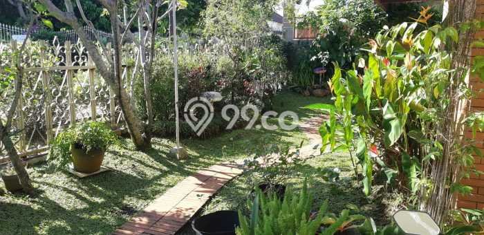 Rumah Elit Modern Tanpa Renovasi di Tajur Bogor Rumah Elit Modern Tanpa Renovasi di Tajur Bogor