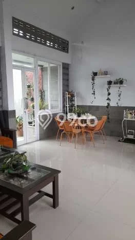 Ready to Use! Luxury House LT 270m2 Desain Modern di Cimahpar Ready to Use! Luxury House LT 270m2 Desain Modern di Cimahpar
