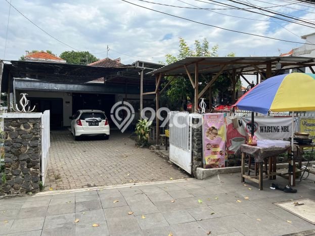 PENAWARAN TERBATAS! Rumah Berkualitas area Panggungrejo, Luas 579m2m² LB 620m2m² PENAWARAN TERBATAS! Rumah Berkualitas area Panggungrejo, Luas 579m2m² LB 620m2m²