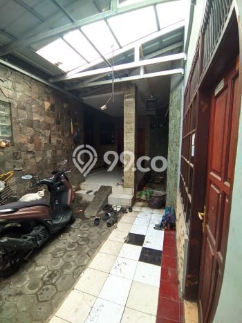 Rumah Elit LB 200m2 Siap Huni Desain Elegan di Gunung Batu, Bandung Rumah Elit LB 200m2 Siap Huni Desain Elegan di Gunung Batu, Bandung