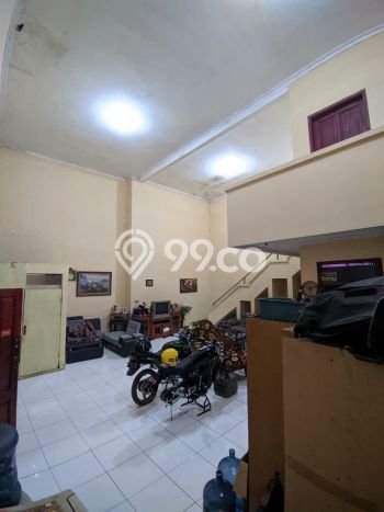 Rumah Elit LB 200m2 Siap Huni Desain Elegan di Gunung Batu, Bandung Rumah Elit LB 200m2 Siap Huni Desain Elegan di Gunung Batu, Bandung