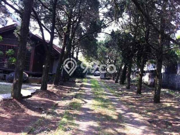 Hunian Mewah LB 400m2 Siap Pakai Desain Elegan di Tubagus Ismail, Bandung Hunian Mewah LB 400m2 Siap Pakai Desain Elegan di Tubagus Ismail, Bandung